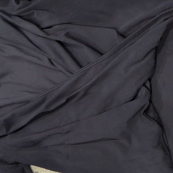 Lululemon Full Freedom Long Sleeve Black - Picture 6 of 9